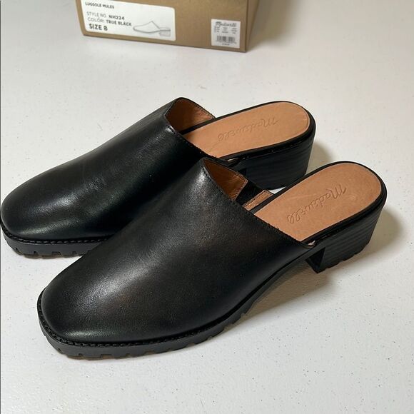 The Mindy Lugsole Mule in Leather